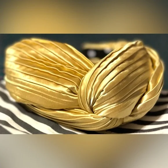RARE‼️?Lele Sadoughi??NWT?Greta Twist Knotted Metallic  display picture 1